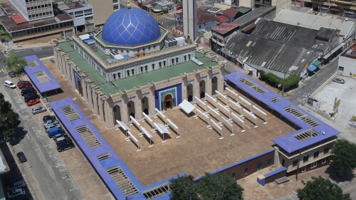 The construction of the Great Mosque of Abidjan in Côte D’Ivoire/Ivory Coast was funded by Morocco.