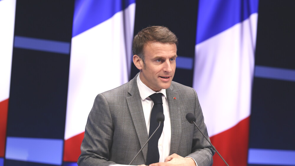The administration of French President Emmanuel Macron seemed to have been taken by surprise, or at least not to have fully apprehended the magnitude of the threat. Image: Macron answered questions from journalists; April 4, 2026, in Paris.