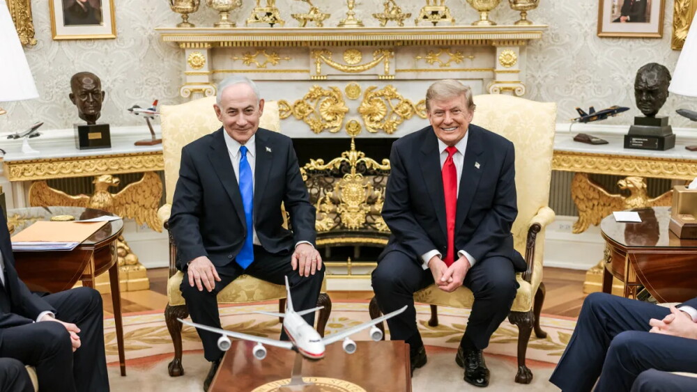 Before attending the funeral of Lindsay Graham, Israeli Prime Minister Benjamin Netanyahu (L) arrived at the White House for his first closed-door meeting with Donald Trump since the war against the Islamic Republic was launched five months ago. Image: Netanyahu and Trump in the White House, July 28, 2026.