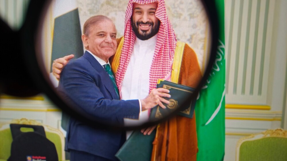 Saudi Crown Prince Mohammed bin Salman and Pakistani Prime Minister Shehbaz Sharif in September 2025.