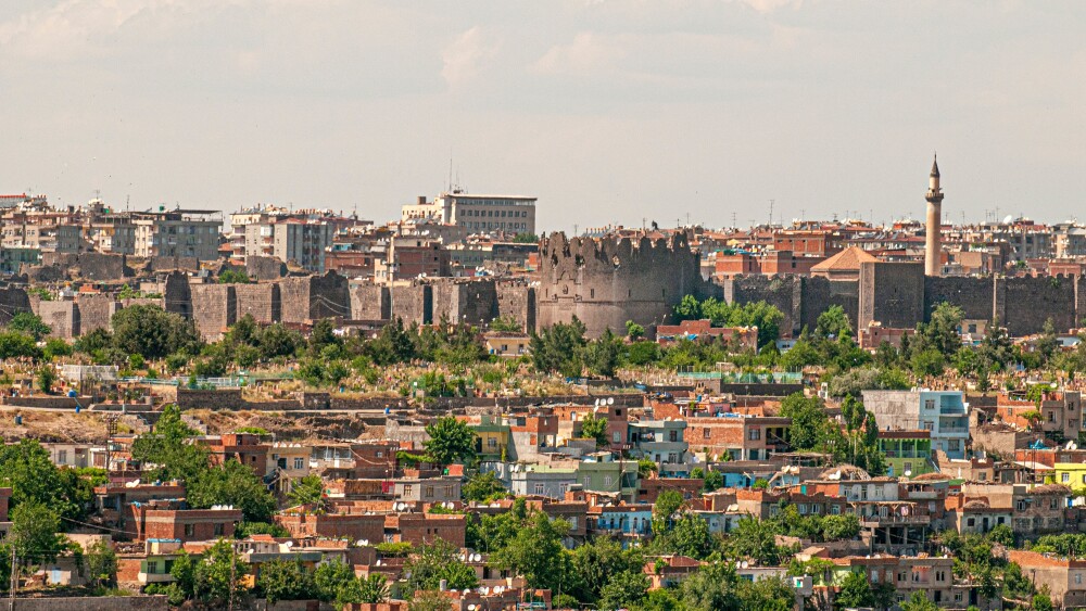 The Diyarbakır region, the complaint says, was portrayed by Jimenez-Guzel as “the hub” for jihad operations. He told the group that “all of the weapons, vehicles, technology and drones are in Diyarbakır … you can buy anything you want, it’s like a free black market.” Above: the panoramic view of Diyarbakır shows the historical Diyarbakır Castle and Hevsel Gardens.