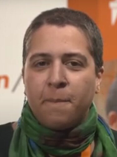 Hannah Kaviani. (YouTube screenshot.)