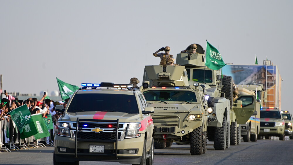 Saudi Arabia’s wealth and advanced military arsenal were supposed to shield the kingdom from threats across its southern border. Yet renewed Houthi attacks have exposed the limits of that confidence. Image: Saudi troops in a 2023 parade in Riyadh.