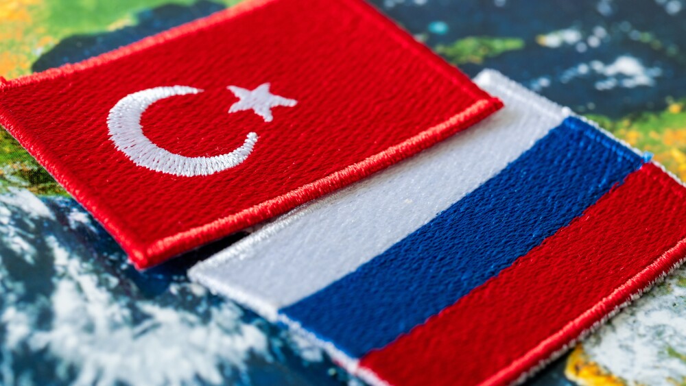The Spanish National Court has confirmed the pretrial detention of a Georgian national at the center of an international smuggling network that used Turkey as a key logistical hub to disguise the re-export of sensitive industrial equipment to Russia.