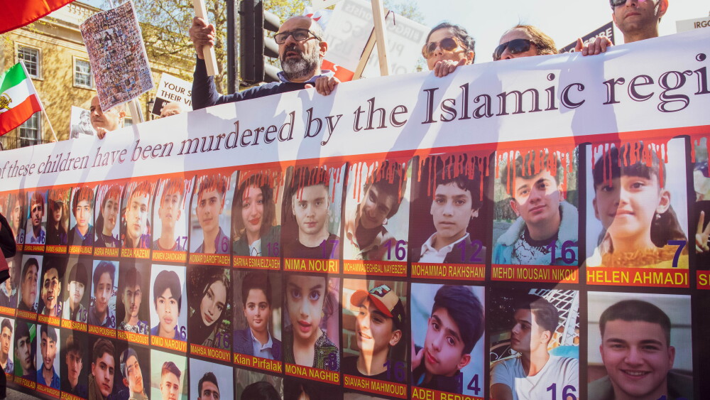 The Iranian community in London holds a large demonstration against the Islamic Republic’s violence against its citizens; April 29, 2023.